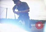 Standbild sentry Hunde Tan Son Nhut Air Force Base Vietnam, 1965, aus Sekunde 3 historischem Filmmaterial Videoclip 65675028510
