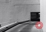 Standbild Ford bewegten Wandgemälde Flushing Meadows New York USA, 1940, aus Sekunde 34 historischem Filmmaterial Videoclip 65675028519