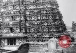 Immagine di Pellegrini indù Tamil Nadu India, 1943, secondo 15 filmato di repertorio 65675028523