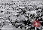 Immagine di Pellegrini indù Tamil Nadu India, 1943, secondo 21 filmato di repertorio 65675028523