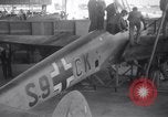 Standbild Messerschmitt Bf 110 oder Me 110 in USA inspiziert 1941 Downey California USA, 1941, aus Sekunde 11 historischem Filmmaterial Videoclip 65675028542