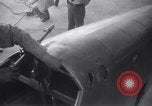 Standbild Messerschmitt Bf 110 oder Me 110 in USA inspiziert 1941 Downey California USA, 1941, aus Sekunde 22 historischem Filmmaterial Videoclip 65675028542