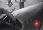 Standbild Messerschmitt Bf 110 oder Me 110 in USA inspiziert 1941 Downey California USA, 1941, aus Sekunde 23 historischem Filmmaterial Videoclip 65675028542