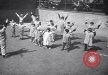 Standbild Kinder New York City USA, 1941, aus Sekunde 11 historischem Filmmaterial Videoclip 65675028547