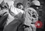 Standbild Kinder New York City USA, 1941, aus Sekunde 19 historischem Filmmaterial Videoclip 65675028547