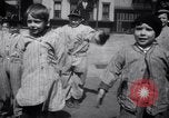 Standbild Kinder New York City USA, 1941, aus Sekunde 21 historischem Filmmaterial Videoclip 65675028547