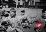 Standbild Kinder New York City USA, 1941, aus Sekunde 22 historischem Filmmaterial Videoclip 65675028547