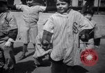 Standbild Kinder New York City USA, 1941, aus Sekunde 24 historischem Filmmaterial Videoclip 65675028547