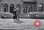 Immagine di accordo per lo sciopero automobilistico della Ford Dearborn Michigan USA, 1941, secondo 54 filmato di repertorio 65675028549
