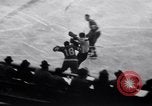 Standbild Stanley Cup Detroit Michigan USA, 1941, aus Sekunde 35 historischem Filmmaterial Videoclip 65675028551