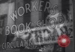 Image Quotidien journal communiste ouvrier Bâtiment New York City USA, 1941, de la seconde 27 séquences d'archives historiques vidéo 65675028561