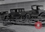 Image Automobiles recyclées en usine Ford United States USA, 1926, de la seconde 8 séquences d'archives historiques vidéo 65675028573