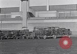 Image Automobiles recyclées en usine Ford United States USA, 1926, de la seconde 16 séquences d'archives historiques vidéo 65675028573
