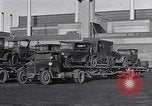 Image Automobiles recyclées en usine Ford United States USA, 1926, de la seconde 24 séquences d'archives historiques vidéo 65675028573
