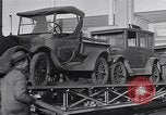 Image Automobiles recyclées en usine Ford United States USA, 1926, de la seconde 28 séquences d'archives historiques vidéo 65675028573