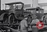 Image Automobiles recyclées en usine Ford United States USA, 1926, de la seconde 30 séquences d'archives historiques vidéo 65675028573
