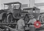 Image Automobiles recyclées en usine Ford United States USA, 1926, de la seconde 31 séquences d'archives historiques vidéo 65675028573