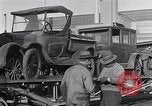 Image Automobiles recyclées en usine Ford United States USA, 1926, de la seconde 35 séquences d'archives historiques vidéo 65675028573