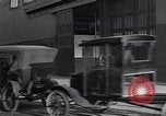 Image Automobiles recyclées en usine Ford United States USA, 1926, de la seconde 59 séquences d'archives historiques vidéo 65675028573