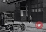 Image Automobiles recyclées en usine Ford United States USA, 1926, de la seconde 60 séquences d'archives historiques vidéo 65675028573