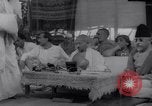 Immagine di Mohandas Karamchand Gandhi India, 1947, secondo 11 filmato di repertorio 65675028576