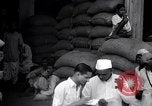 Standbild indische Volk Bombay Indien, 1958, aus Sekunde 15 historischem Filmmaterial Videoclip 65675028585