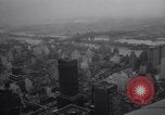Standbild Hubschrauberlandeplatz auf dem Dach des Hochhauses New York City USA, 1964, aus Sekunde 45 historischem Filmmaterial Videoclip 65675028593