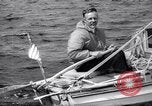 Standbild Robert Manry Falmouth England, 1965, aus Sekunde 20 historischem Filmmaterial Videoclip 65675028594