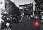 Immagine di Strada trafficata in una città India, 1953, secondo 19 filmato di repertorio 65675028598