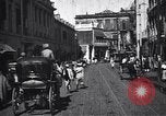 Immagine di Strada trafficata in una città India, 1953, secondo 21 filmato di repertorio 65675028598