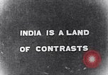 Immagine di Popolo Indiano e animali India, 1947, secondo 4 filmato di repertorio 65675028609