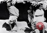 Immagine di Popolo Indiano e animali India, 1947, secondo 56 filmato di repertorio 65675028609