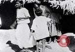Immagine di Popolo Indiano e animali India, 1947, secondo 60 filmato di repertorio 65675028609