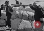 Standbild schwarz Marketing Shanghai China, 1946, aus Sekunde 28 historischem Filmmaterial Videoclip 65675028621