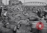 Standbild schwarz Marketing Shanghai China, 1946, aus Sekunde 37 historischem Filmmaterial Videoclip 65675028621