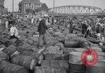 Standbild schwarz Marketing Shanghai China, 1946, aus Sekunde 40 historischem Filmmaterial Videoclip 65675028621