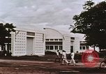 Image Les civils indiens reçoivent l'enseignement de contrôle des naissances l'Inde, 1965, de la seconde 7 séquences d'archives historiques vidéo 65675028642