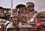 Image Les civils indiens reçoivent l'enseignement de contrôle des naissances l'Inde, 1965, de la seconde 24 séquences d'archives historiques vidéo 65675028642