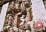 Image Les civils indiens reçoivent l'enseignement de contrôle des naissances l'Inde, 1965, de la seconde 53 séquences d'archives historiques vidéo 65675028642