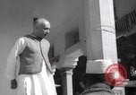 Standbild Pandit Jawaharlal Nehru Allahabad in Indien, 1941, aus Sekunde 33 historischem Filmmaterial Videoclip 65675028650