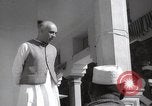 Standbild Pandit Jawaharlal Nehru Allahabad in Indien, 1941, aus Sekunde 34 historischem Filmmaterial Videoclip 65675028650