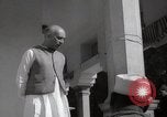 Standbild Pandit Jawaharlal Nehru Allahabad in Indien, 1941, aus Sekunde 39 historischem Filmmaterial Videoclip 65675028650