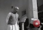 Standbild Pandit Jawaharlal Nehru Allahabad in Indien, 1941, aus Sekunde 46 historischem Filmmaterial Videoclip 65675028650