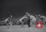 Image match de basket Louisville Kentucky USA, 1958, de la seconde 7 séquences d'archives historiques vidéo 65675028661