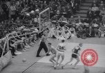 Image match de basket Louisville Kentucky USA, 1958, de la seconde 19 séquences d'archives historiques vidéo 65675028661