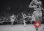 Image match de basket Louisville Kentucky USA, 1958, de la seconde 22 séquences d'archives historiques vidéo 65675028661