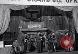Immagine di Il Grand Ole Opry Visualizza Francoforte GERMANIA, 1952, secondo 47 filmato di repertorio 65675028662
