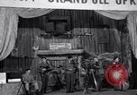 Immagine di Il Grand Ole Opry Visualizza Francoforte GERMANIA, 1952, secondo 55 filmato di repertorio 65675028662