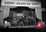 Immagine di Melody Pals bluegrass band Francoforte GERMANIA, 1952, secondo 24 filmato di repertorio 65675028664