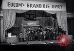 Immagine di Melody Pals bluegrass band Francoforte GERMANIA, 1952, secondo 28 filmato di repertorio 65675028664